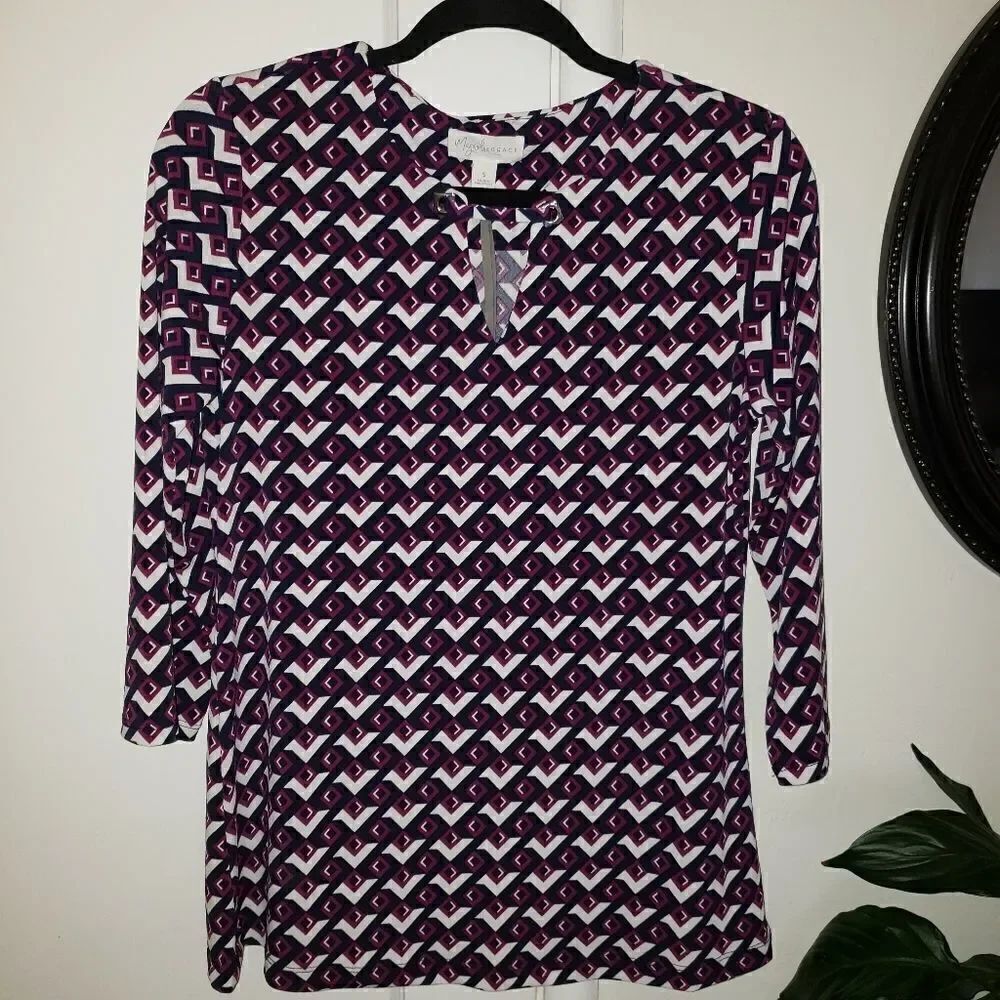 Magnolia Grace Three Quarter Sleeve V-Neck Blouse